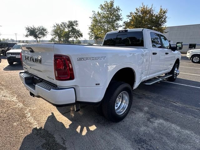 New 2026 RAM 3500 Big Horn AWD/4WD image 6