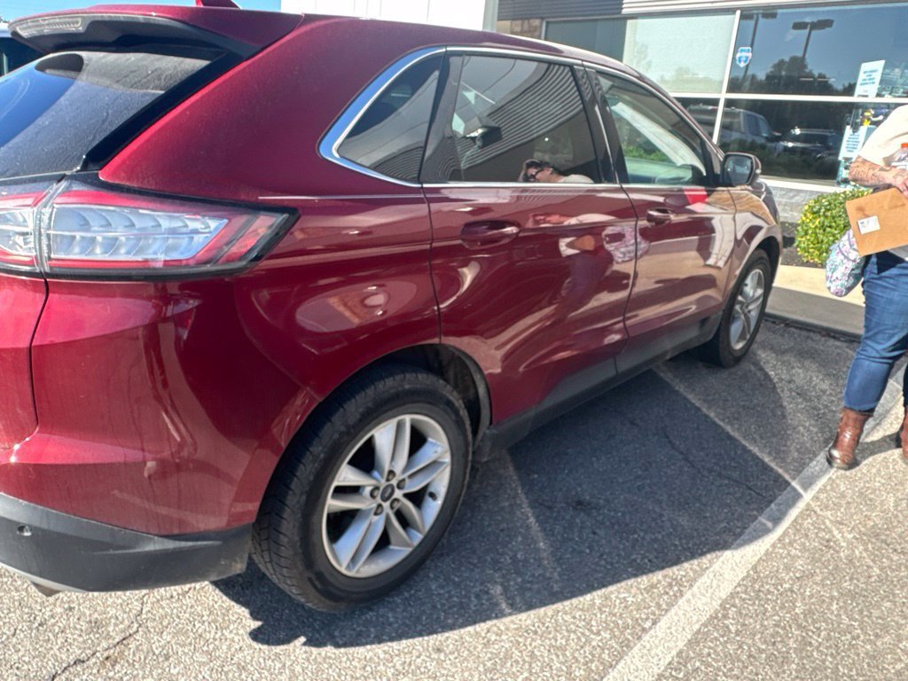 Used 2015 Ford Edge SEL w/ Equipment Group 201A AWD/4WD image 4