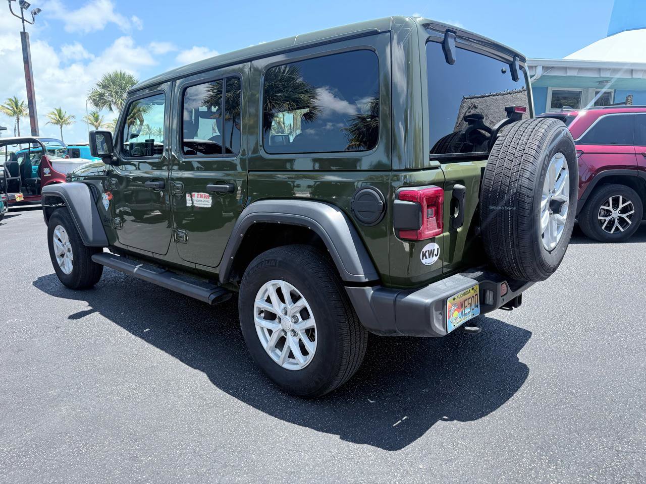 Used 2023 Jeep Wrangler Unlimited Sport w/ Sun And Sound Package AWD/4WD image 2