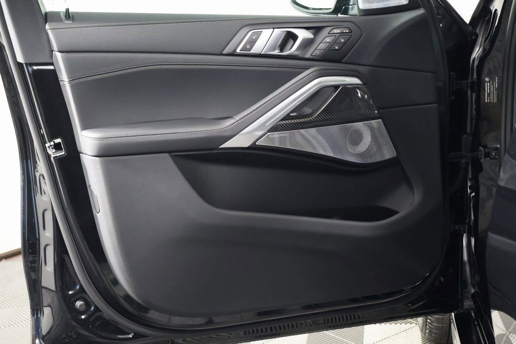 New 2026 BMW X6 M60i image 7