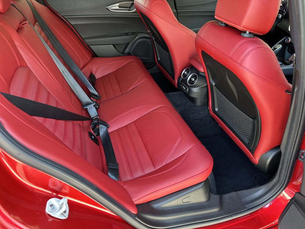 Used 2024 Alfa Romeo Giulia Quadrifoglio RWD image 34