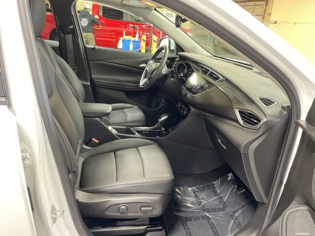 Used 2022 Buick Encore GX Essence w/ Experience Buick Package image 25