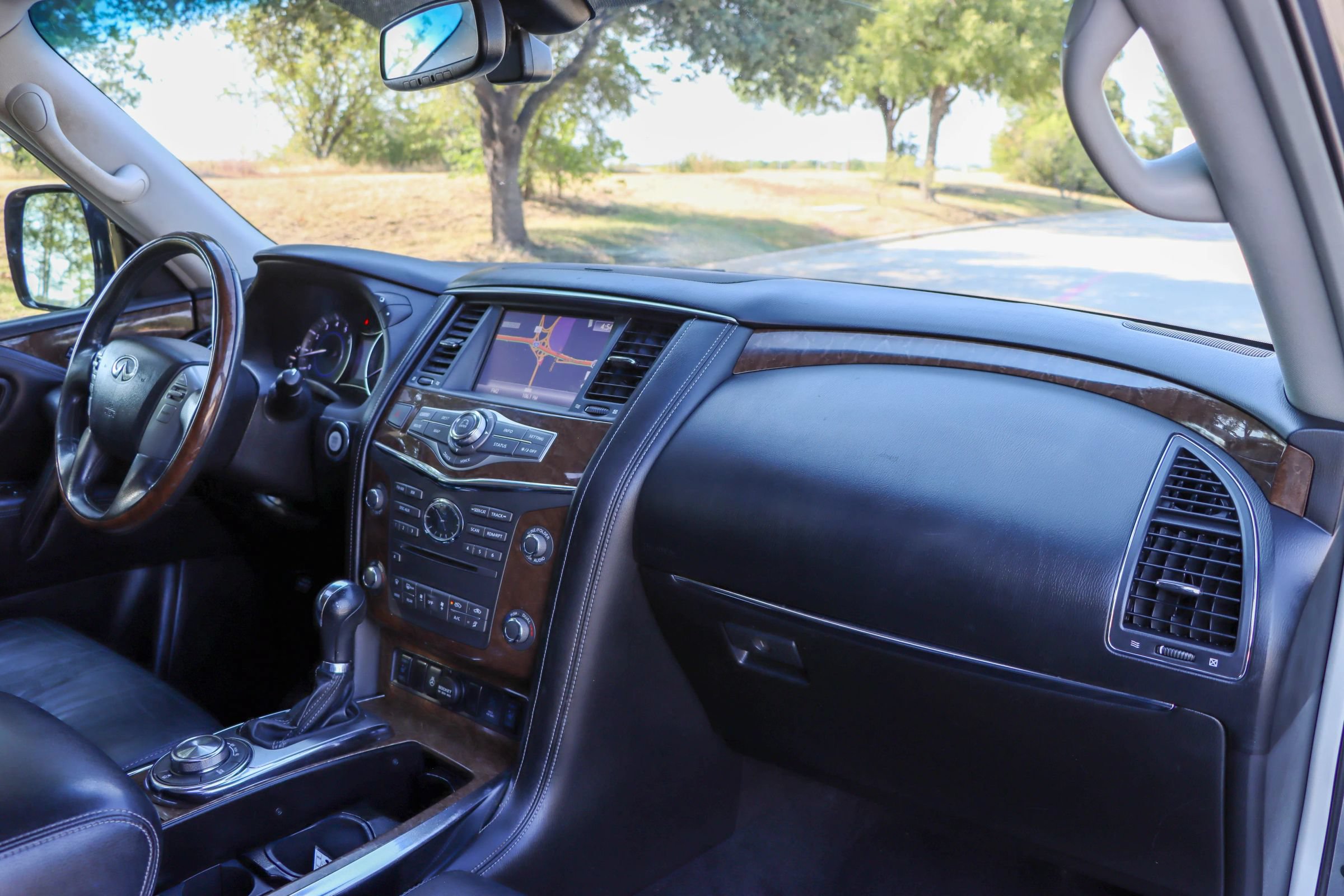 Used 2017 INFINITI QX80 4WD image 27