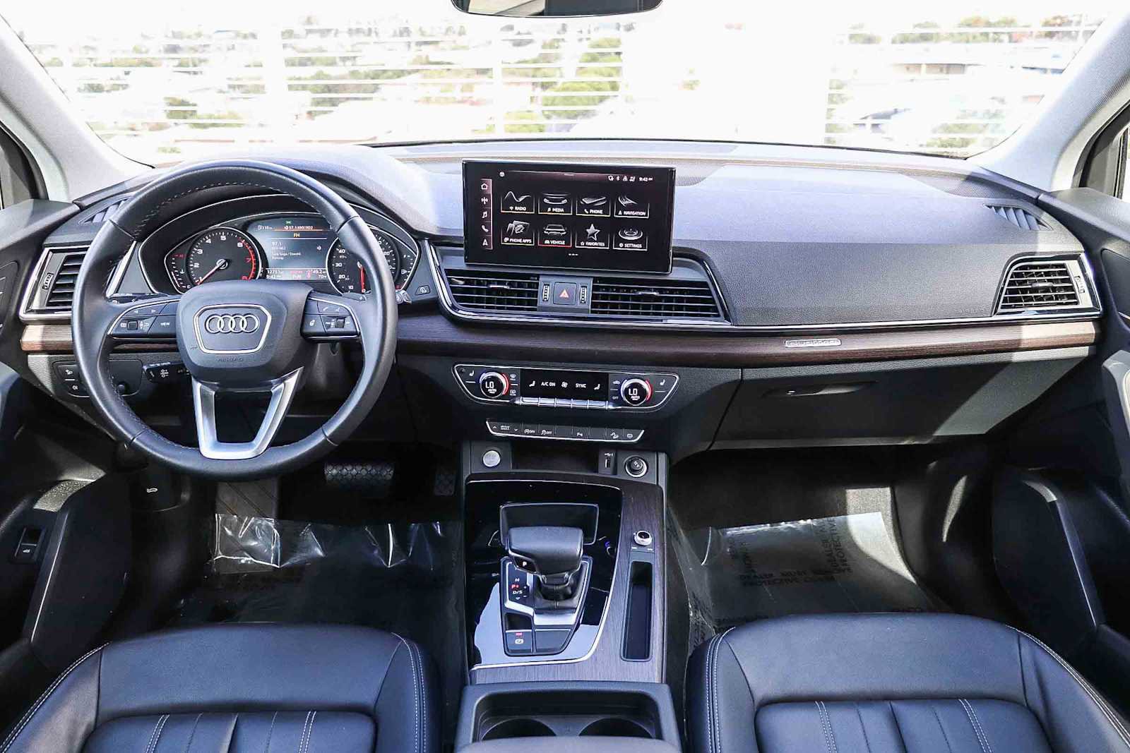 Used 2023 Audi Q5 2.0T Premium w/ Convenience Package AWD/4WD image 16