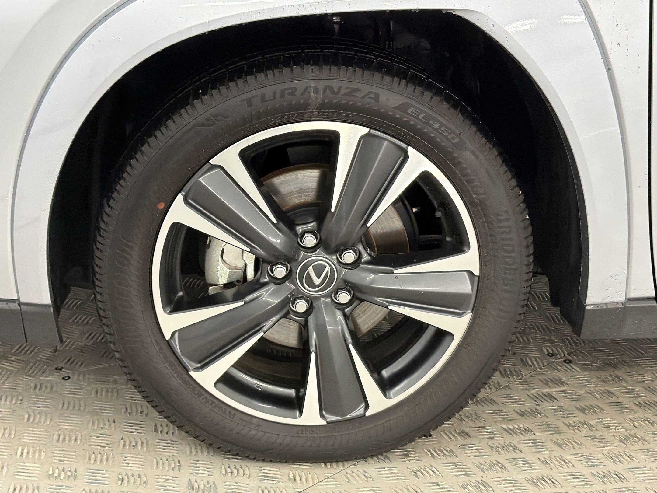 Used 2025 Lexus UX 300h FWD image 11