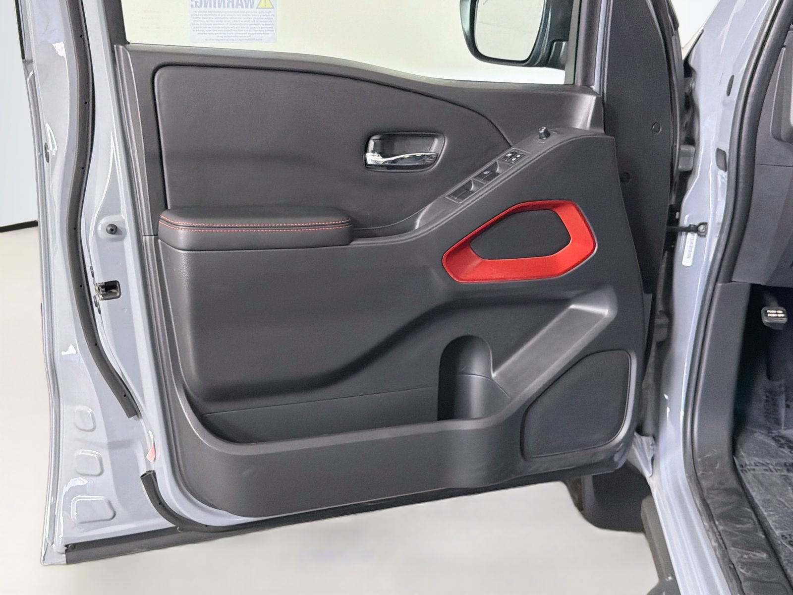 Used 2025 Nissan Frontier Pro-X RWD image 20