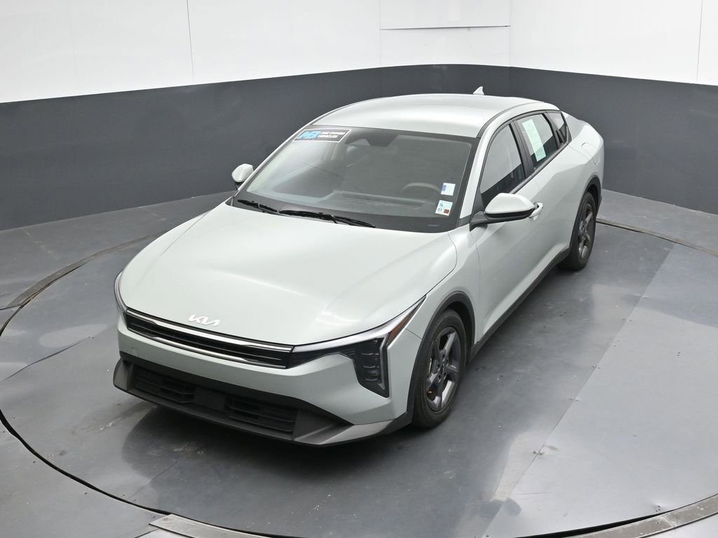 Used 2025 Kia K4 LXS FWD image 45