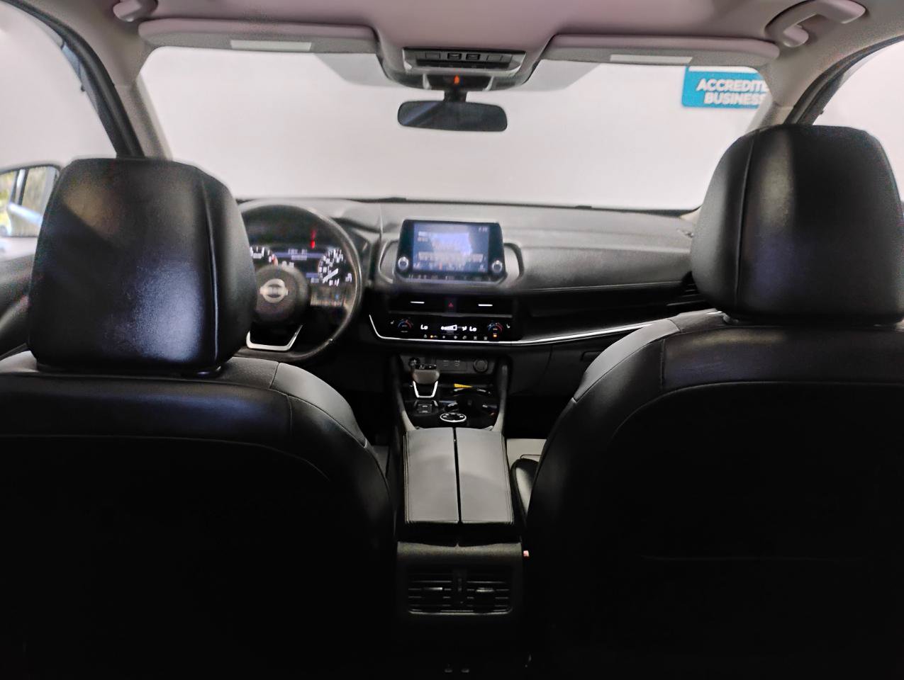 Used 2024 Nissan Rogue SV w/ SV Premium Package AWD/4WD image 10
