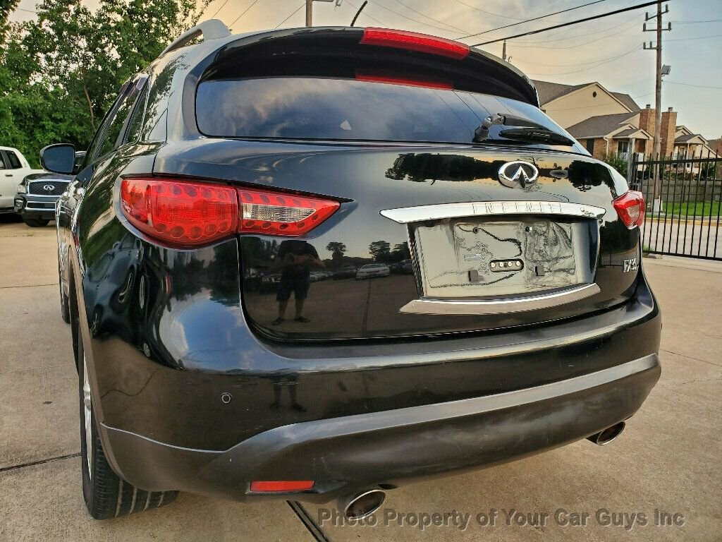 Used 2010 INFINITI FX35 AWD w/ Navigation Pkg image 18