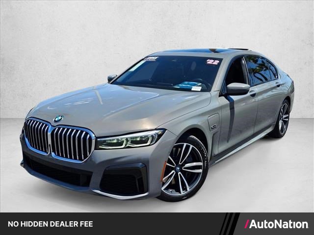 Used 2022 BMW 745e xDrive w/ M Sport Package AWD/4WD image 1