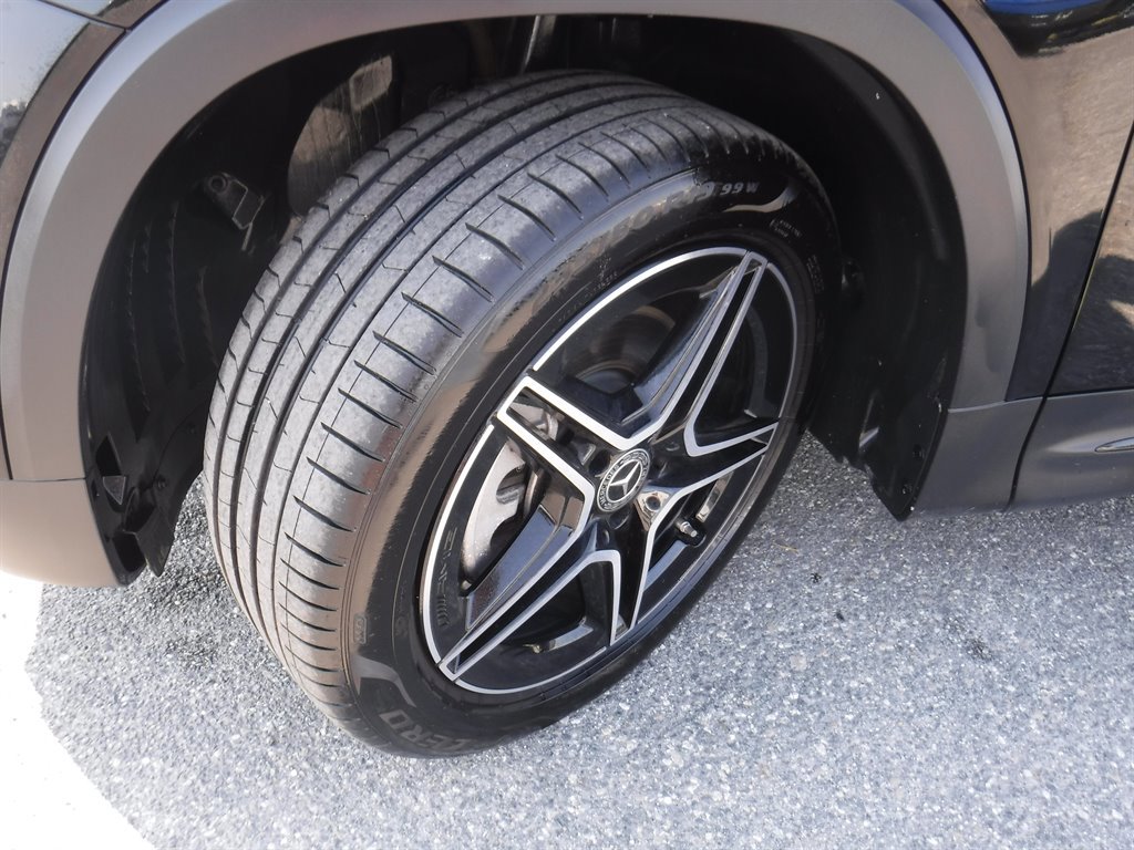 Used 2023 Mercedes-Benz GLB 250 image 29