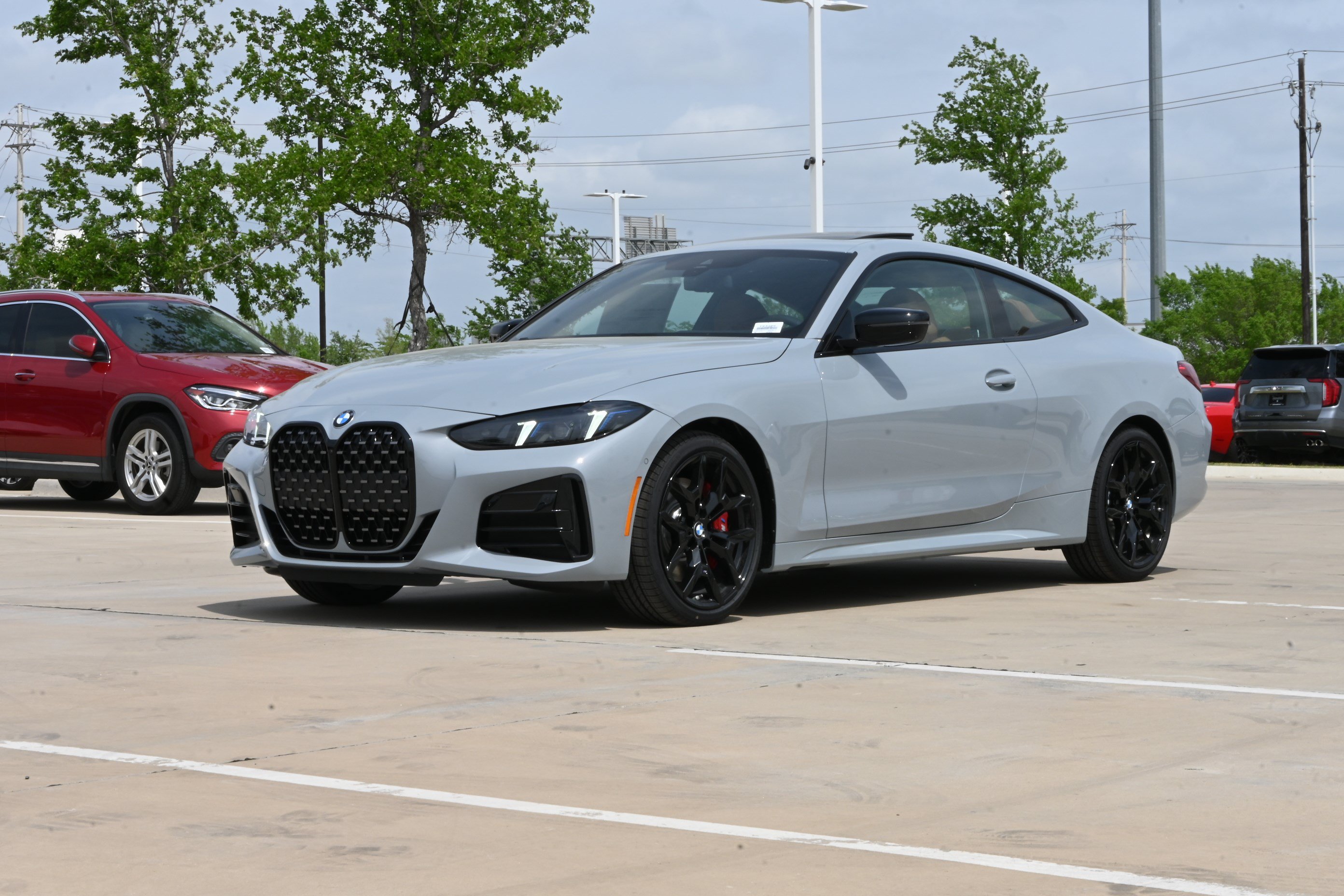 New 2026 BMW 430i Coupe w/ M Sport Package RWD image 3
