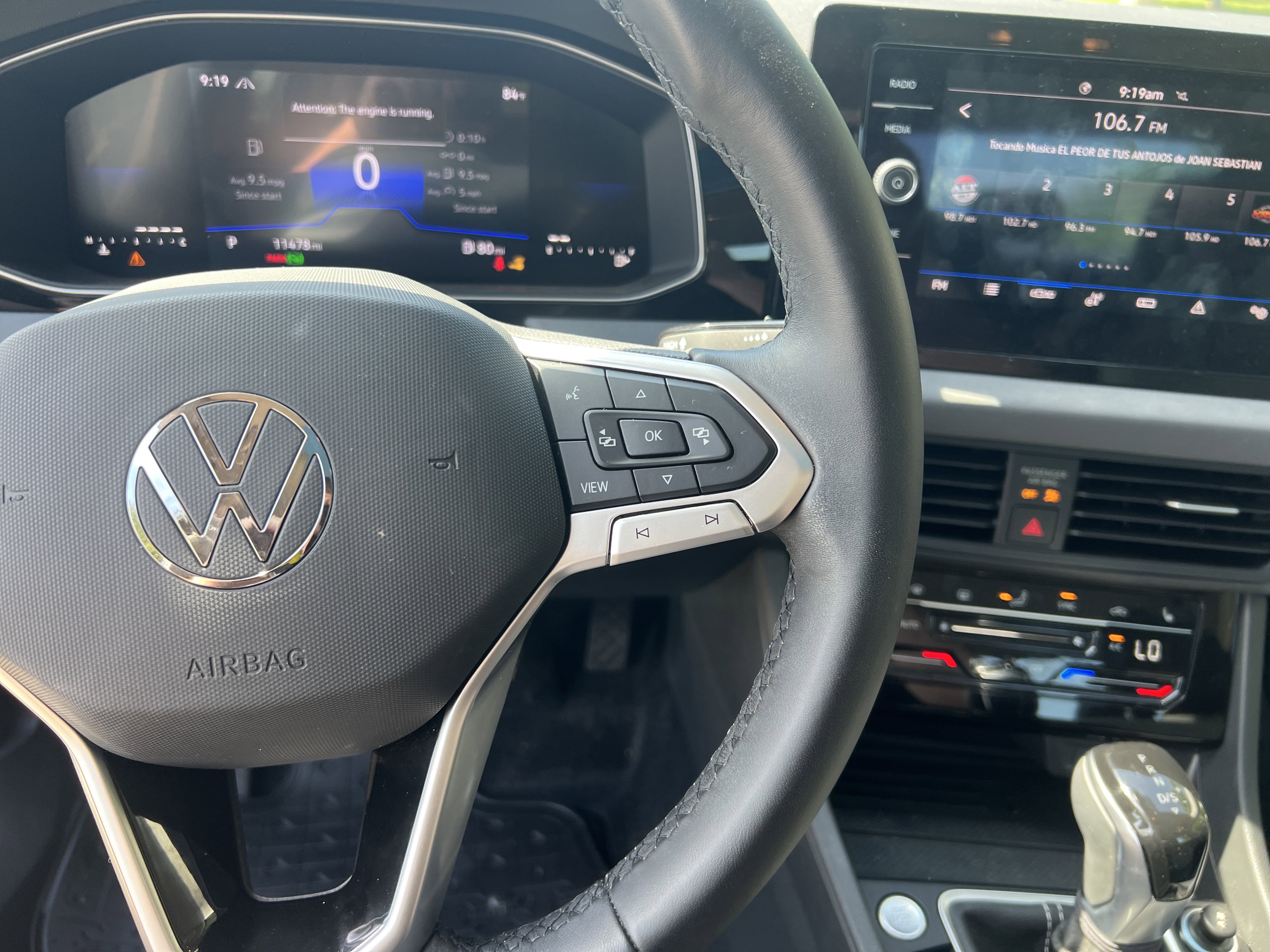 Used 2025 Volkswagen Jetta SE w/ Sunroof Package FWD image 18
