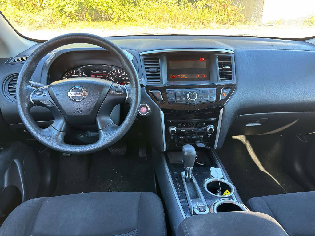 Used 2015 Nissan Pathfinder S image 8