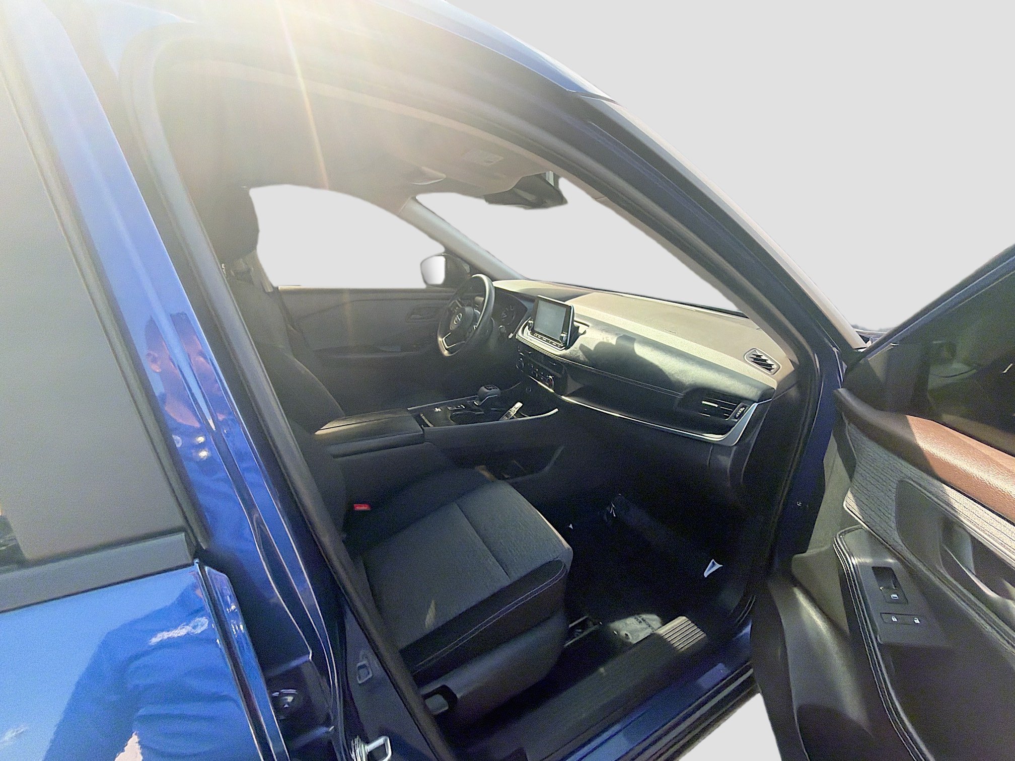 Used 2021 Nissan Rogue S FWD image 31