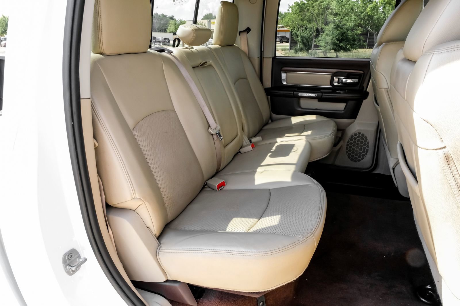 Used 2014 RAM 3500 Laramie image 45