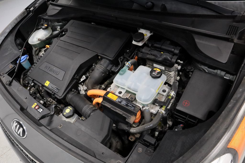 Used 2018 Kia Niro Touring FWD image 18