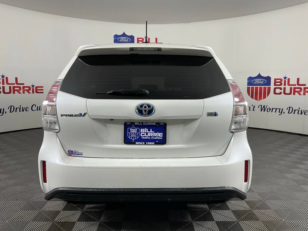 Used 2017 Toyota Prius V Three FWD image 4