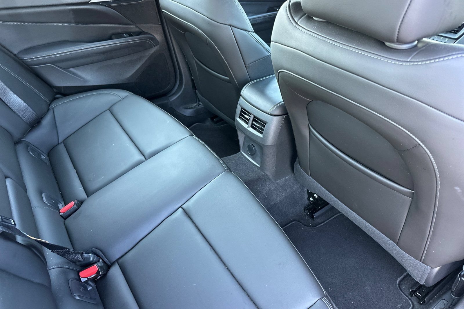 Certified 2024 Cadillac CT4 Luxury w/ Sun And Sound Package RWD image 18