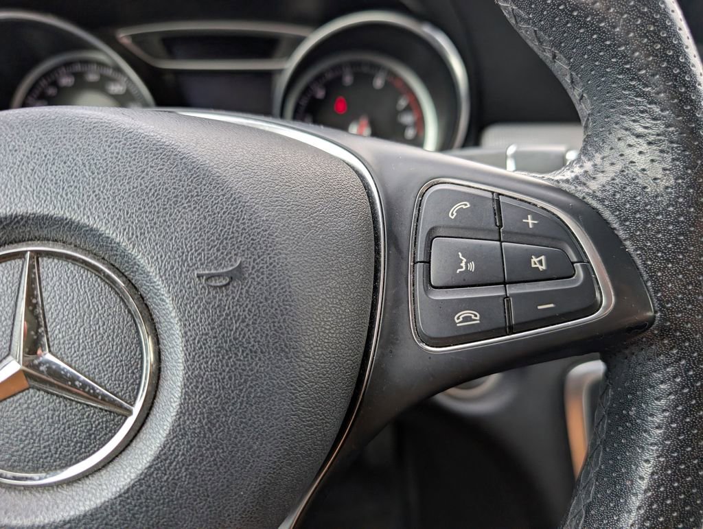 Certified 2020 Mercedes-Benz GLA 250 4MATIC image 24