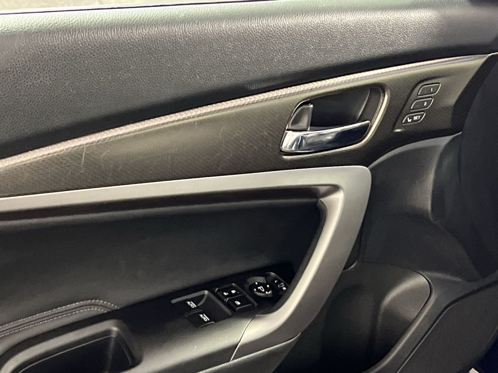 Used 2017 Honda Accord EX-L image 16