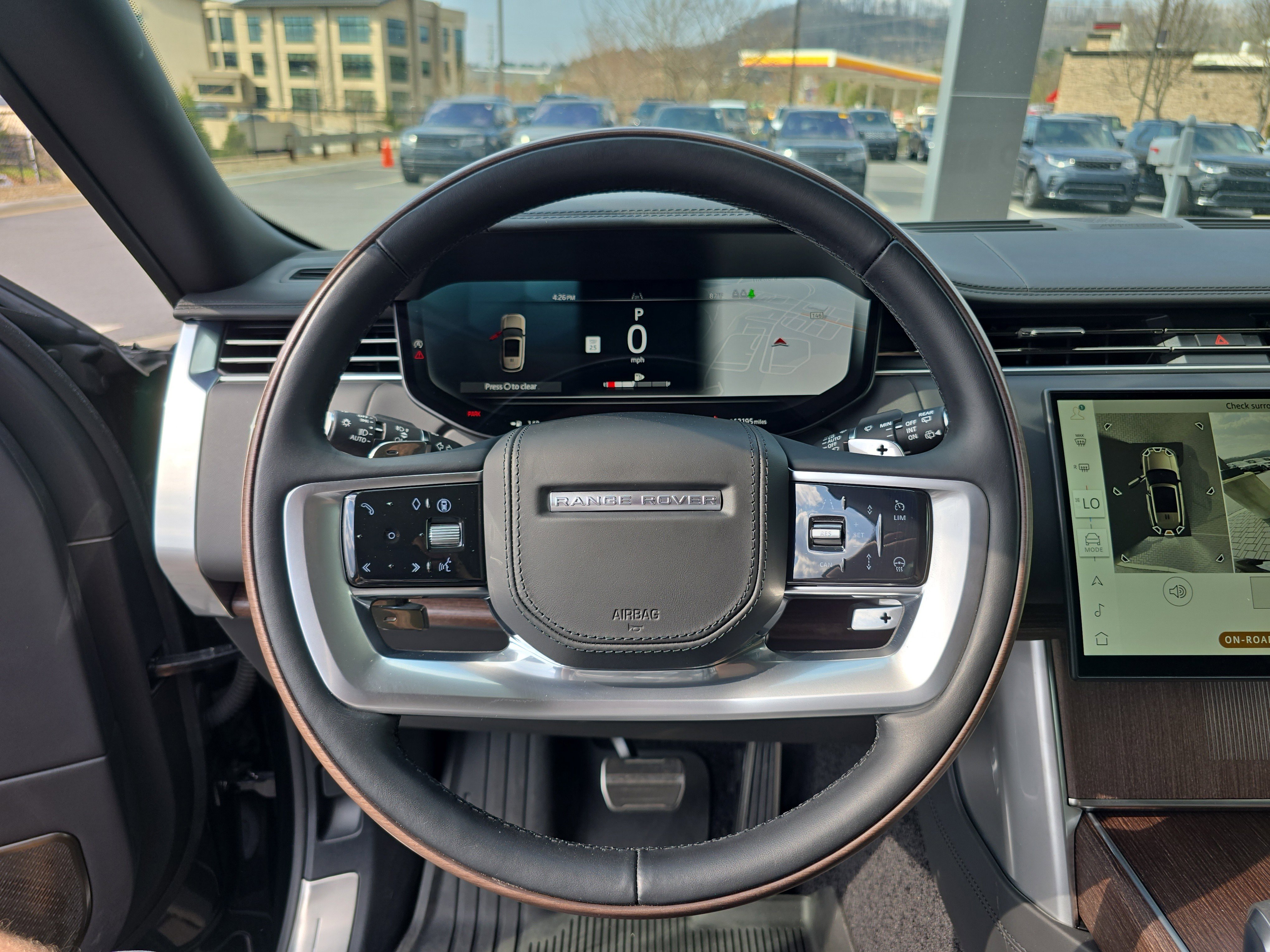 Certified 2025 Land Rover Range Rover Autobiography AWD/4WD image 28