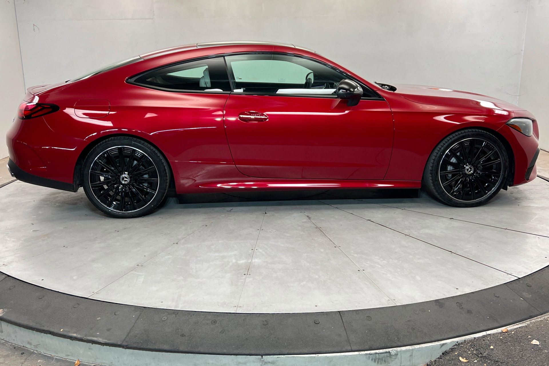 New 2026 Mercedes-Benz CLE 450 4MATIC Coupe image 6