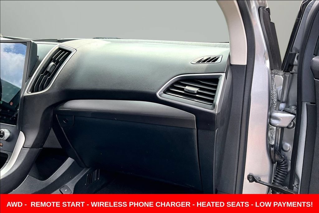 Used 2024 Ford Edge SEL w/ Convenience Package AWD/4WD image 32