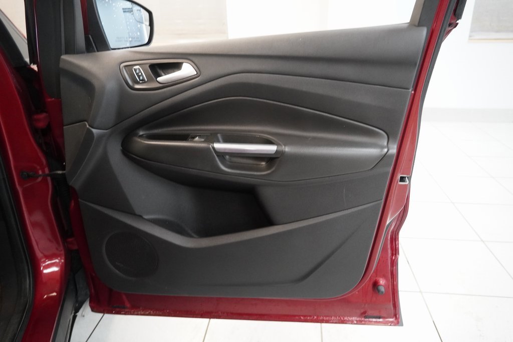 Used 2014 Ford Escape SE w/ Equipment Group 201A image 29