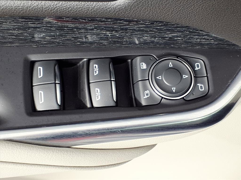 Certified 2023 Cadillac XT4 Premium Luxury w/ Enhanced Visibility Package image 18