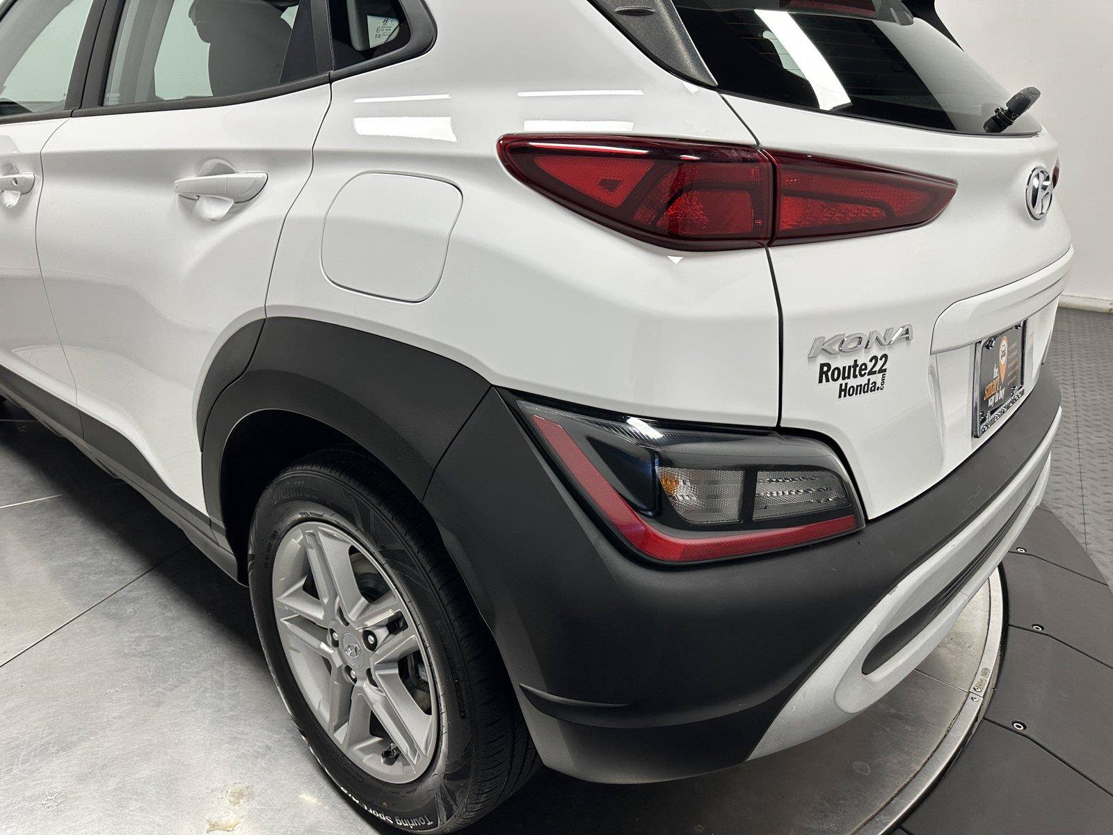 Used 2022 Hyundai Kona SE w/ Cargo Package AWD/4WD image 10