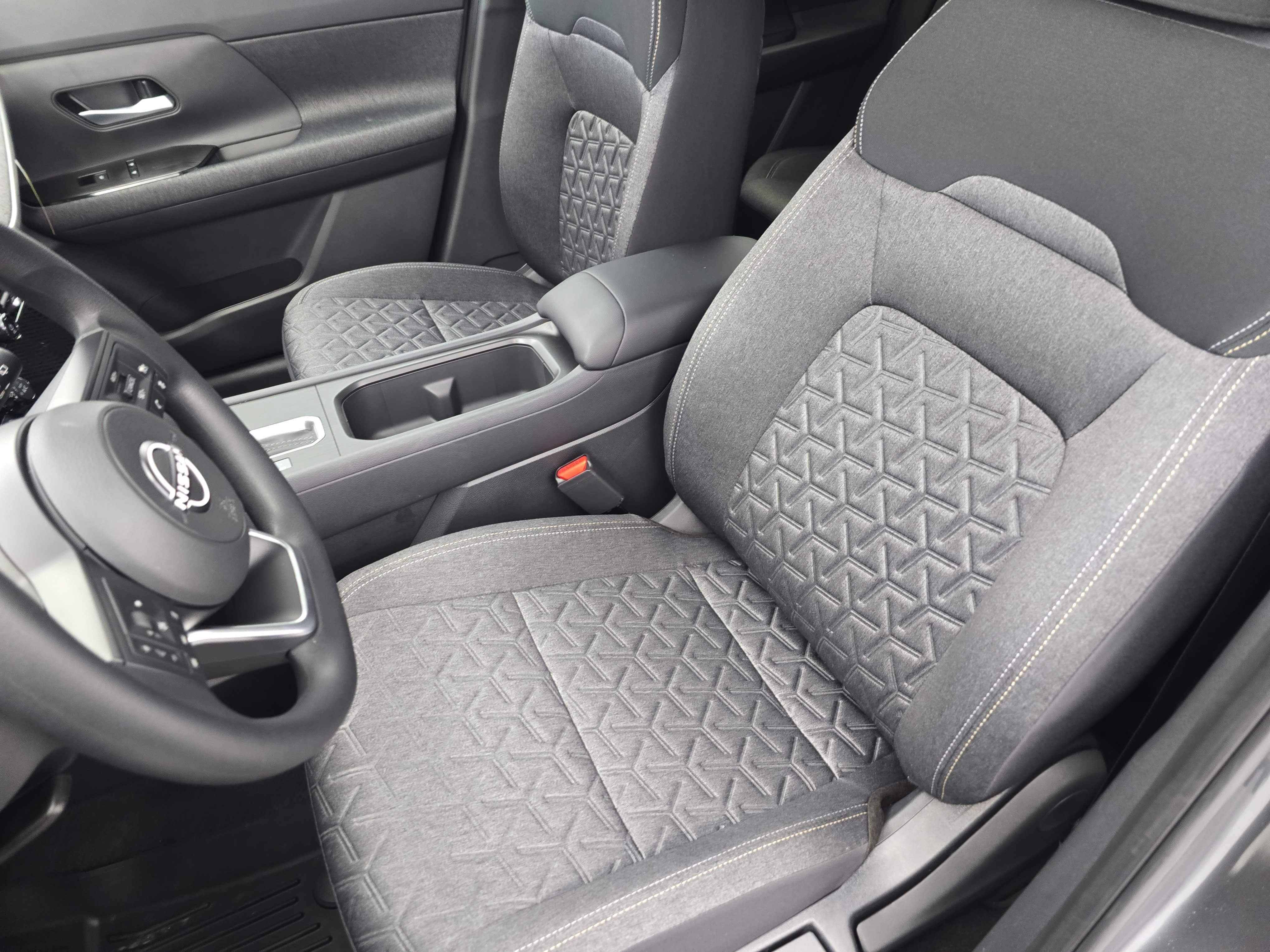 New 2026 Nissan Kicks SV w/ SV Premium Package FWD image 14