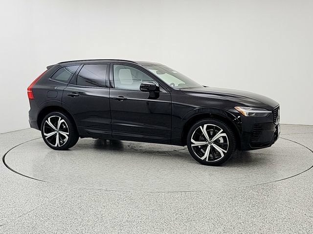 Used 2024 Volvo XC60 T8 Ultimate w/ Protection Package Premier AWD/4WD image 3