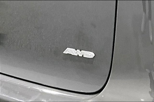 Used 2022 Chrysler Pacifica Pinnacle AWD/4WD image 29