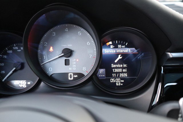 Used 2023 Porsche Macan S image 31