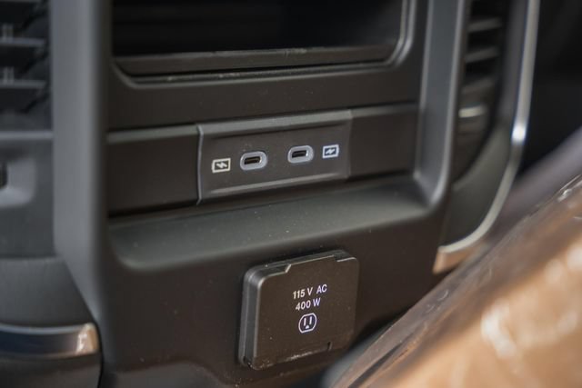 New 2026 RAM 3500 Laramie AWD/4WD image 45
