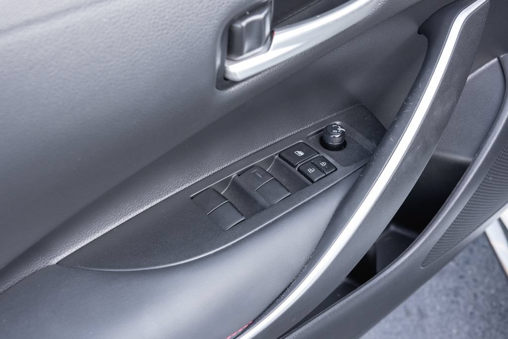 Certified 2023 Toyota Corolla SE w/ SE Premium Package FWD image 9