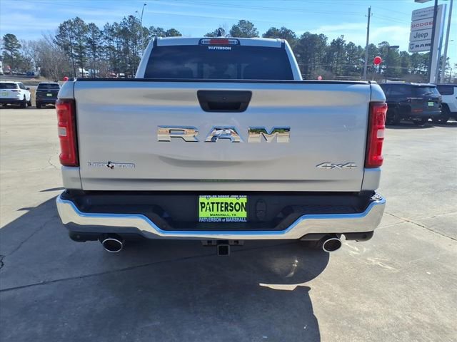 New 2026 RAM 1500 4x4 Crew Cab image 3