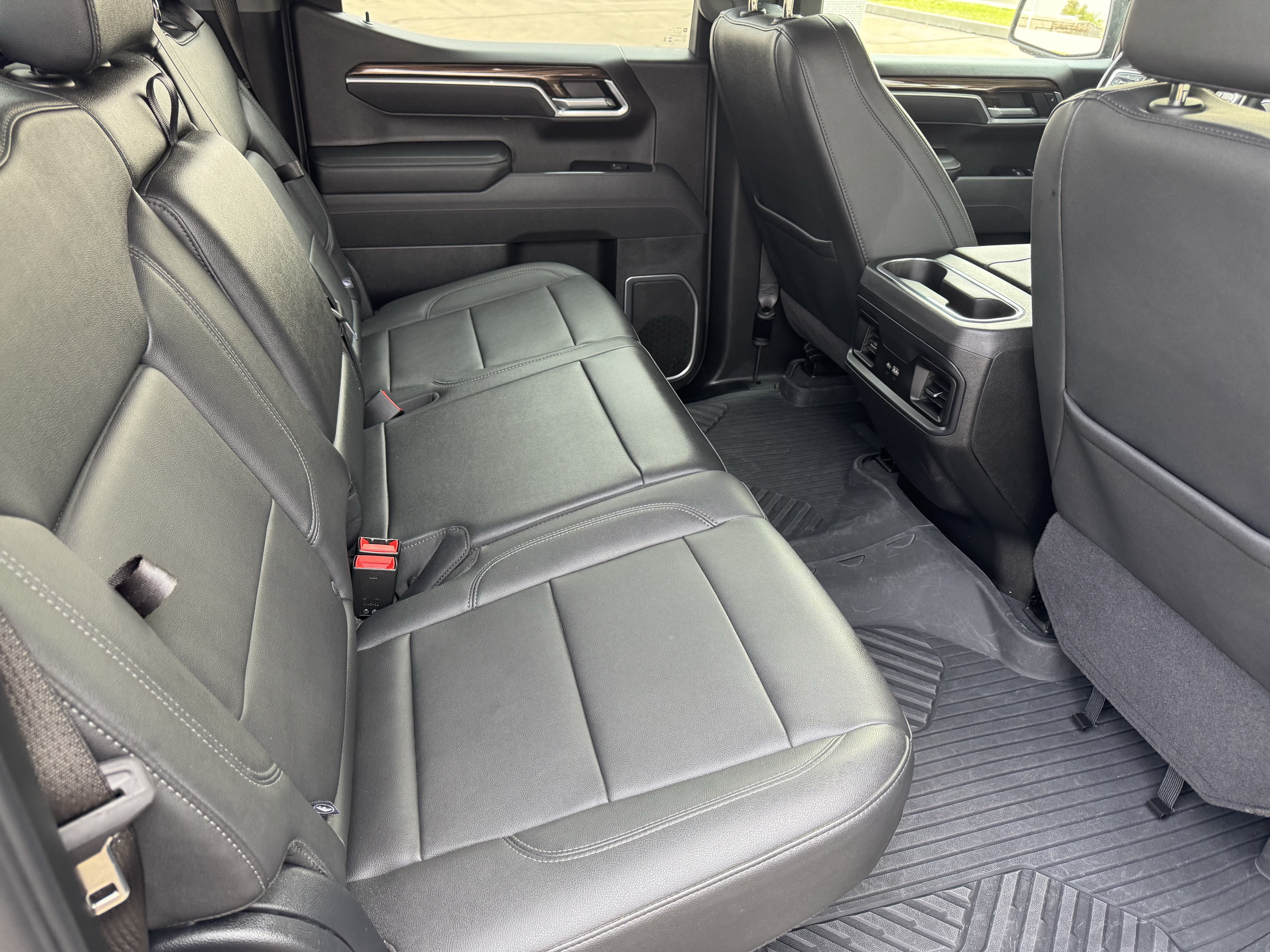 Certified 2025 Chevrolet Silverado 1500 RST AWD/4WD image 22