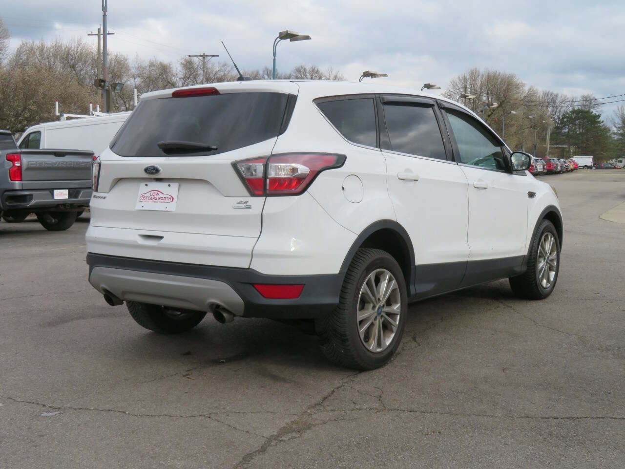 Used 2017 Ford Escape SE w/ SE Cold Weather Package image 4