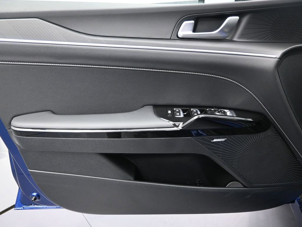 Used 2025 Kia K5 GT-Line w/ GT-Line Premium Package image 11