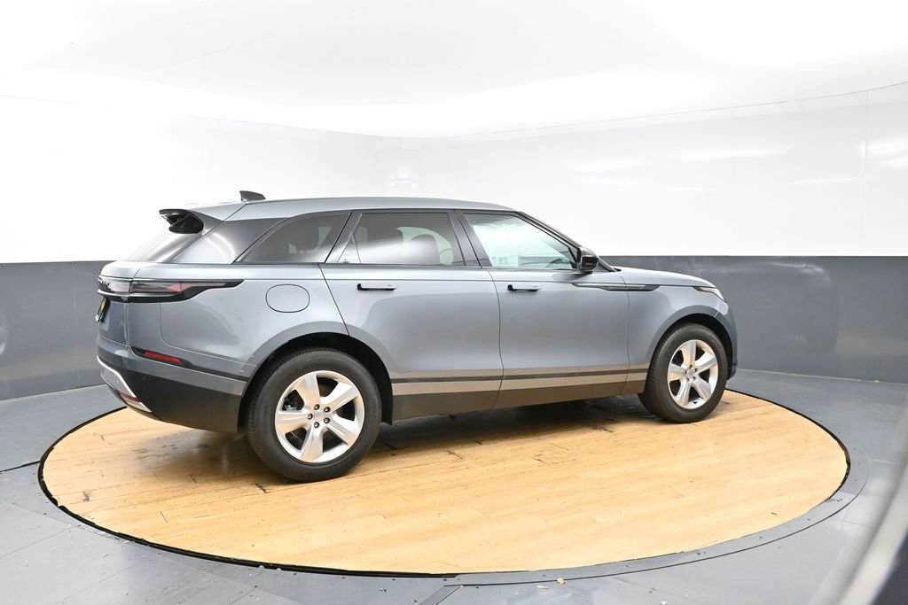 Used 2025 Land Rover Range Rover Velar S AWD/4WD image 5
