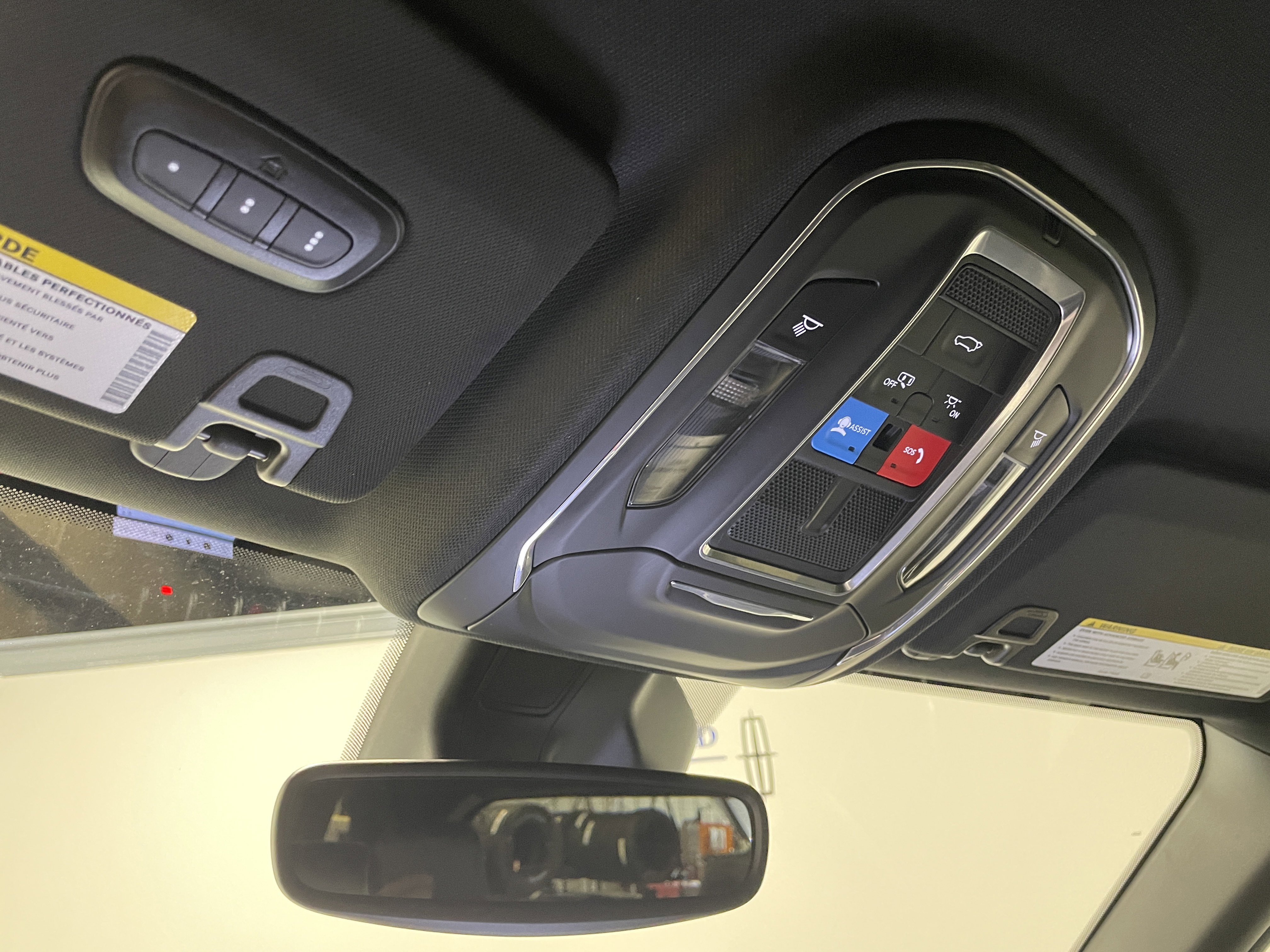 Used 2024 Jeep Grand Cherokee Limited image 7