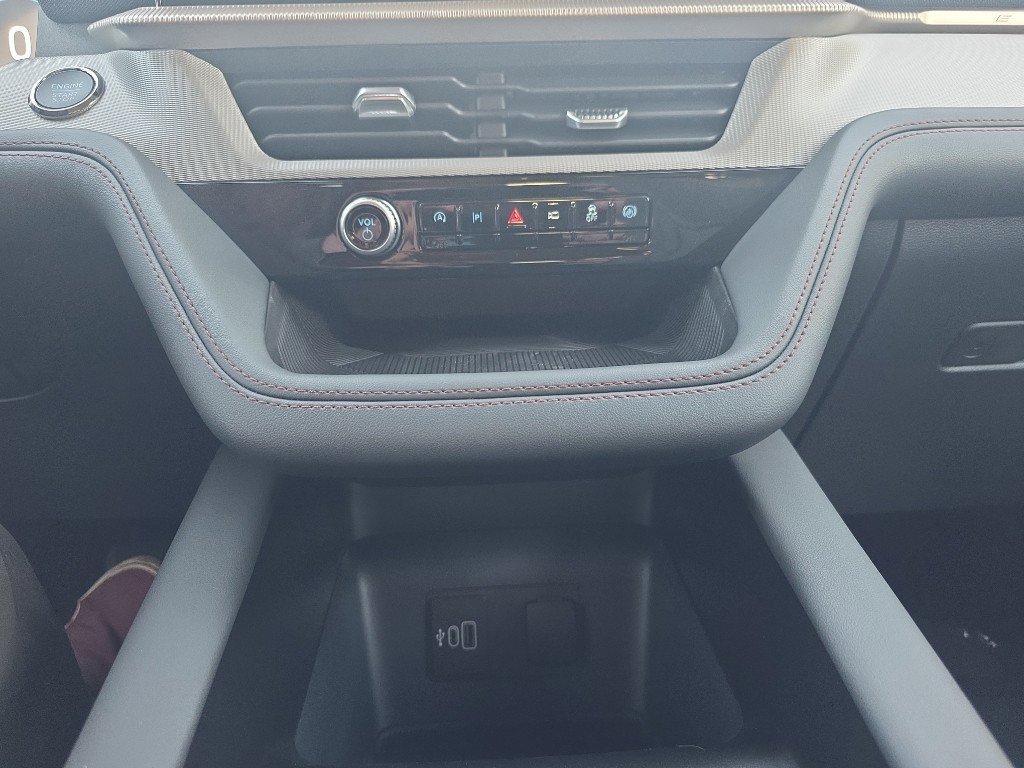 New 2026 Ford Explorer Active w/ Active Comfort Package image 18