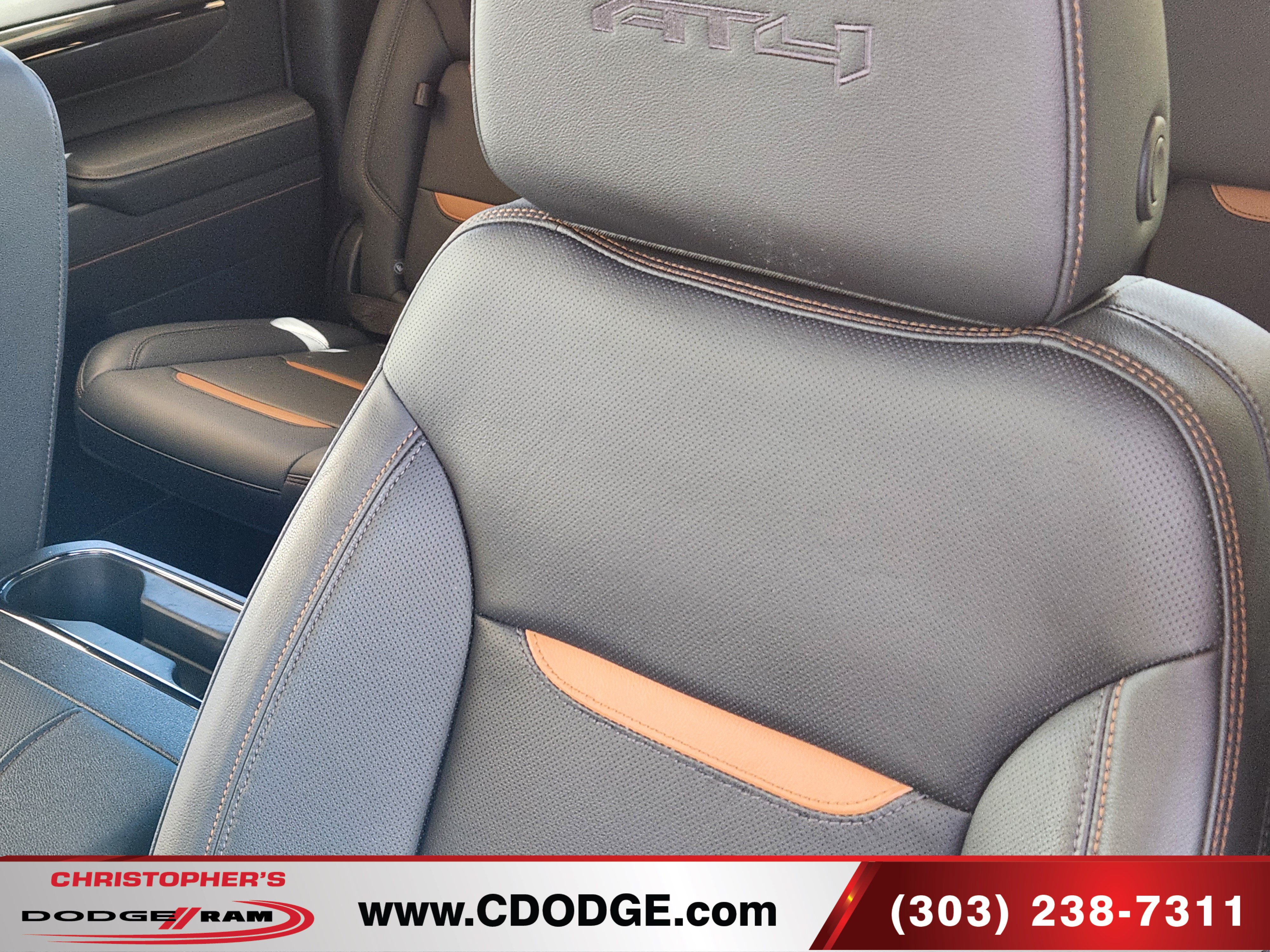 Used 2025 GMC Sierra 1500 AT4 w/ AT4 Premium Package AWD/4WD image 16