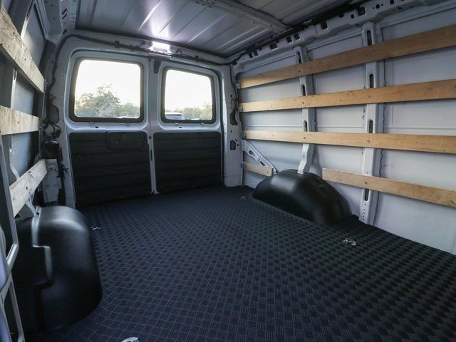 Used 2024 GMC Savana 2500 w/ Driver Convenience Package image 23