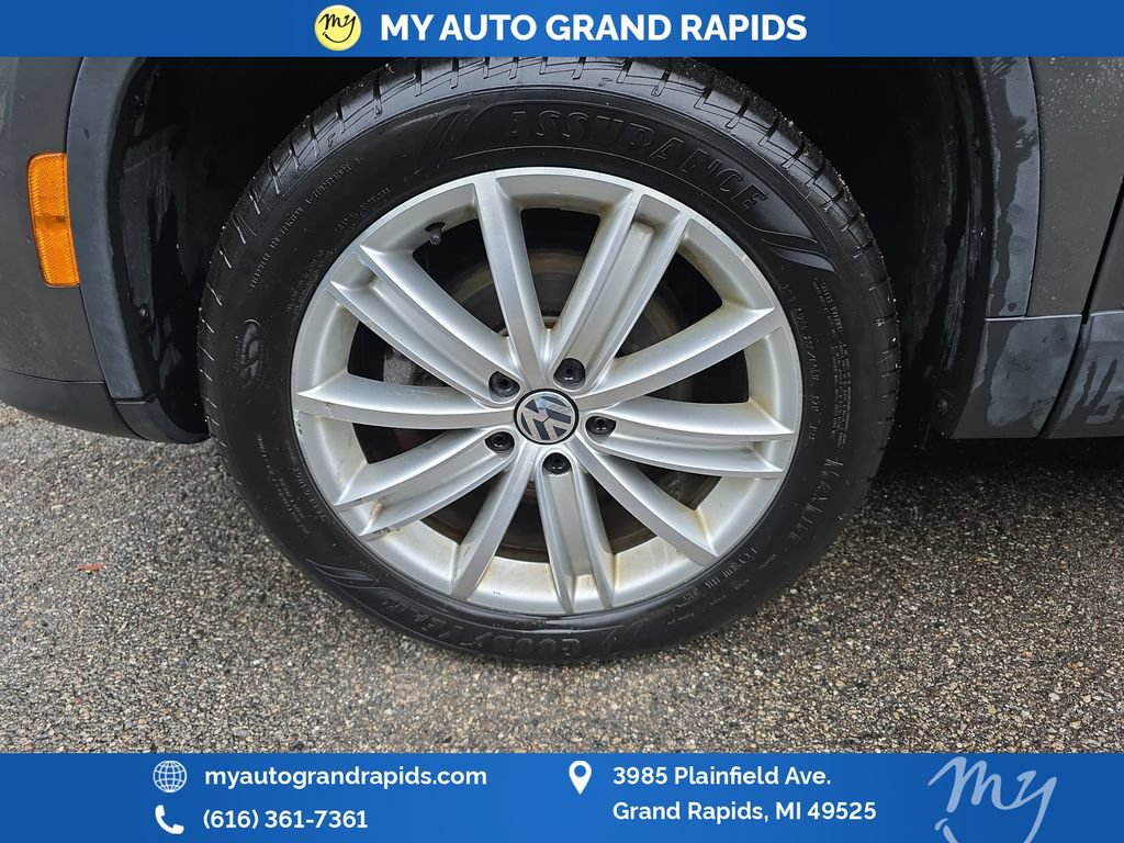 Used 2013 Volkswagen Tiguan S FWD image 29