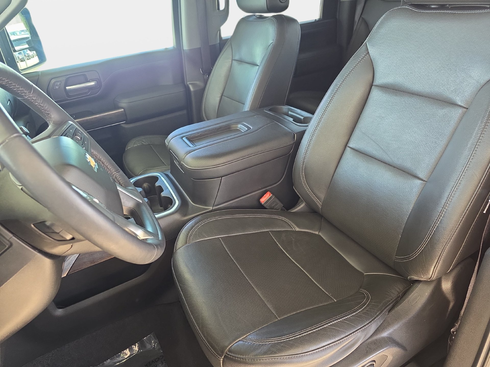 Used 2020 Chevrolet Silverado 2500 LTZ w/ LTZ Premium Package AWD/4WD image 15