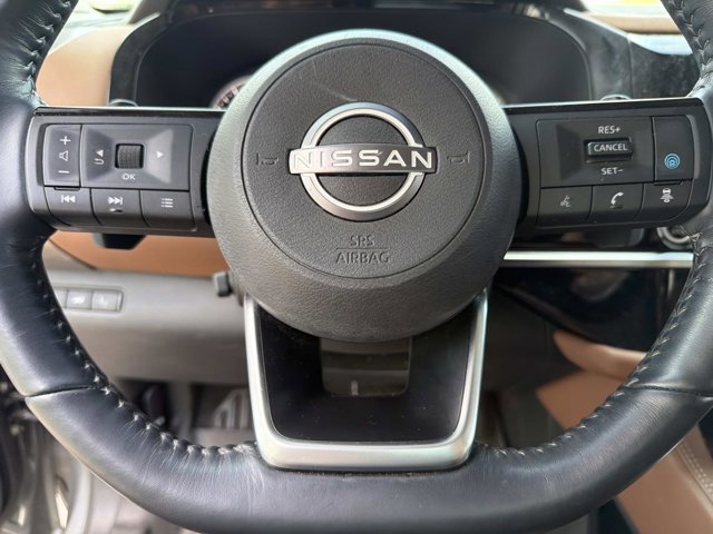 Used 2022 Nissan Pathfinder Platinum w/ Cargo Package AWD/4WD image 23