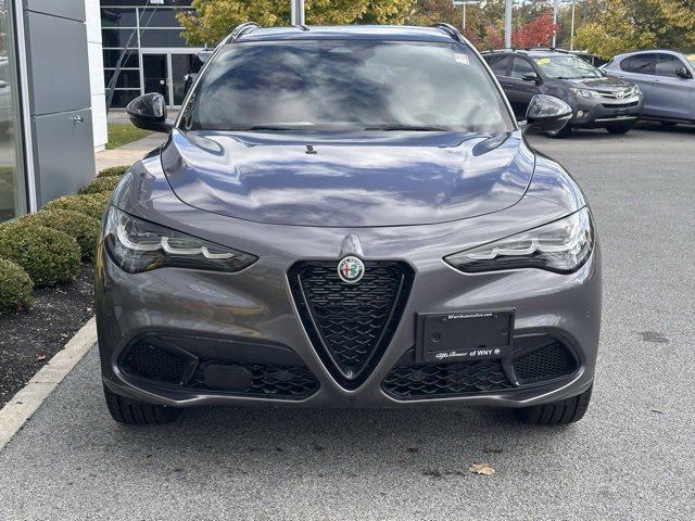 New 2025 Alfa Romeo Stelvio Sprint w/ Veloce Package image 2